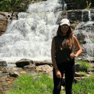 Meet your Posher, María